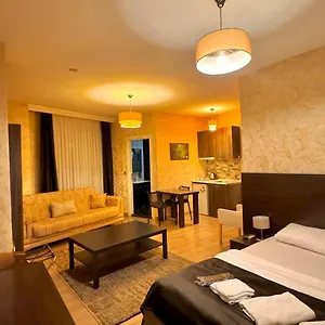 Bossuite Maltepe Адалар